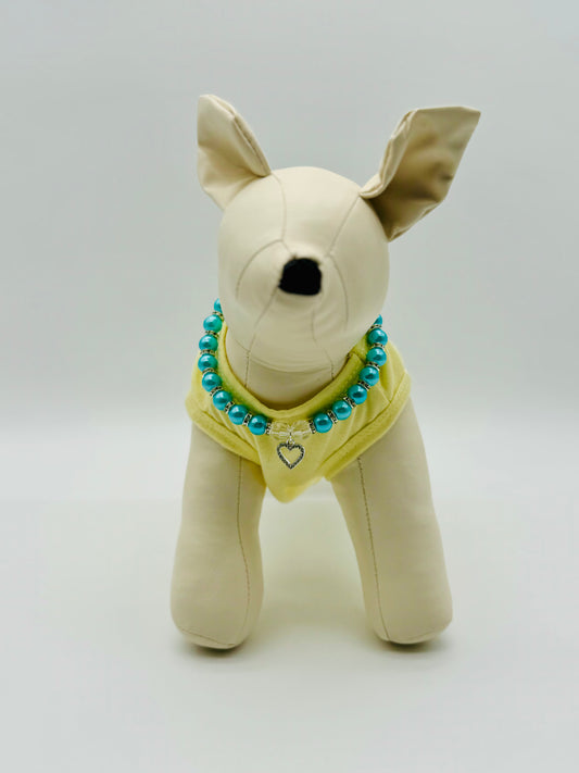 Small Dog/Cat Spring The Story Perl necklace with Rhinestone Heart Pendant (Green)